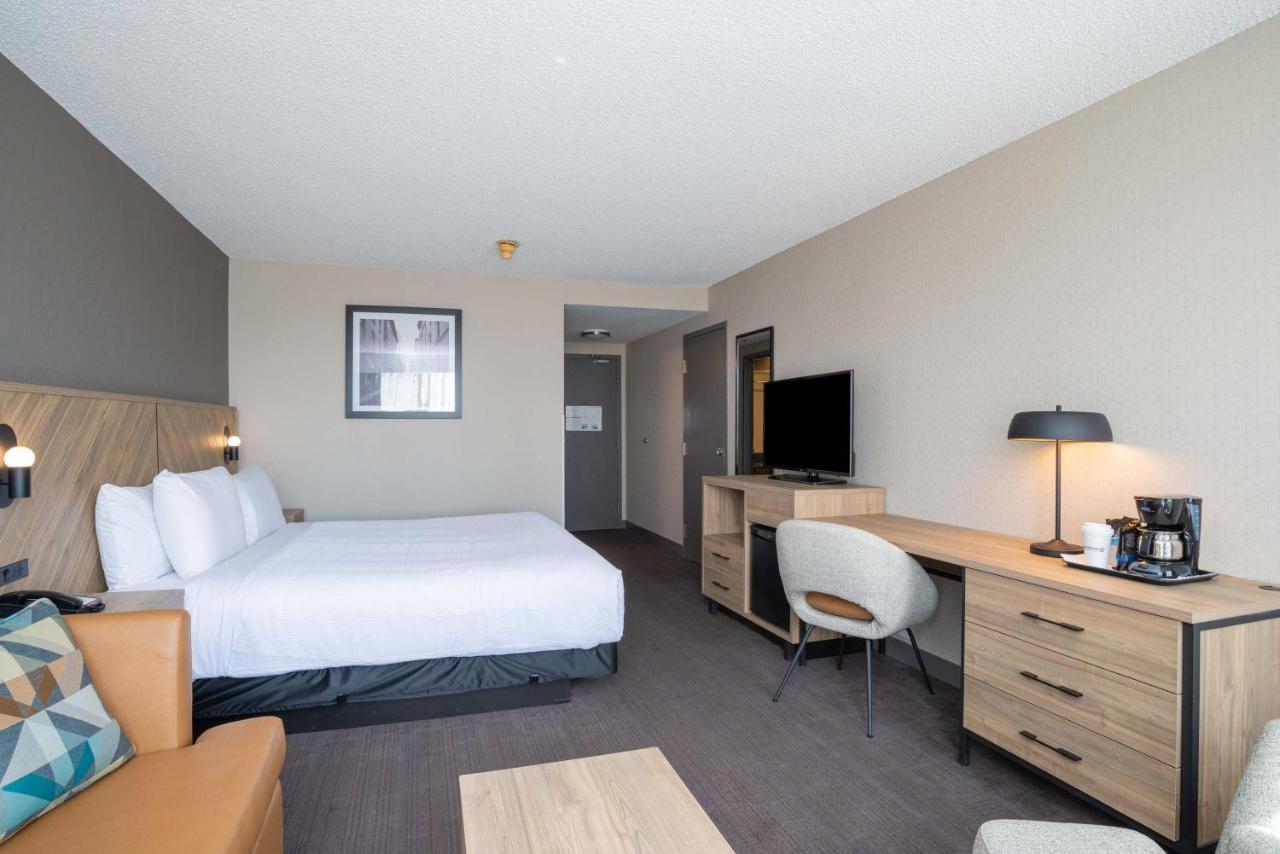 Sandman Hotel Montreal - לונגאיל מראה חיצוני תמונה