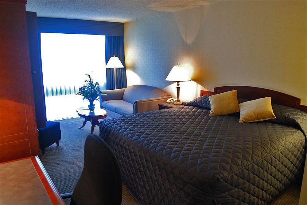 Sandman Hotel Montreal - לונגאיל חדר תמונה