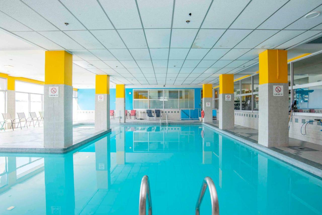 Sandman Hotel Montreal - לונגאיל מראה חיצוני תמונה